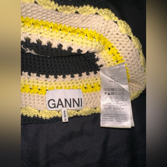 Ganni swimsuit and hat set - Picture 5 of 5